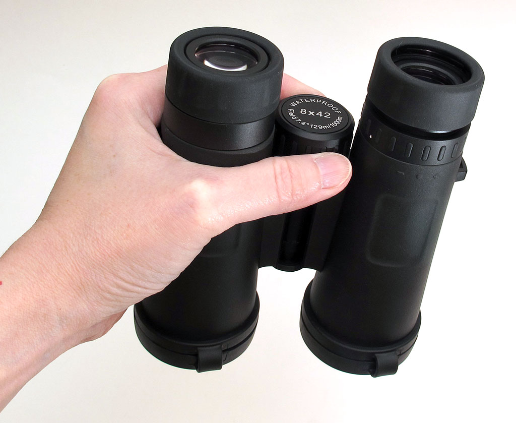 binoculars-focus-wheel